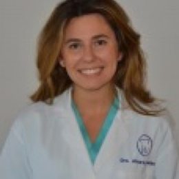 Dra. Candela Álvarez